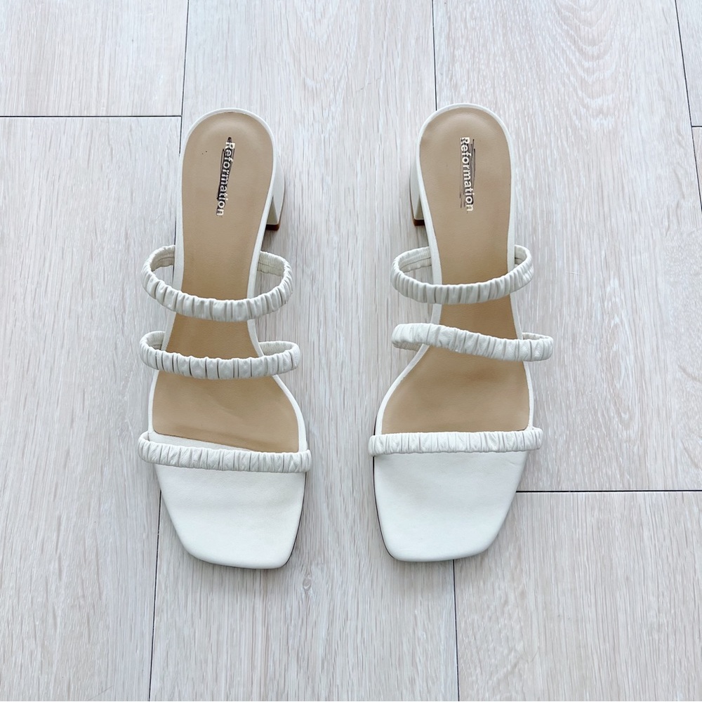 Reformation Assunta Block Heel - Picture 3 of 7
